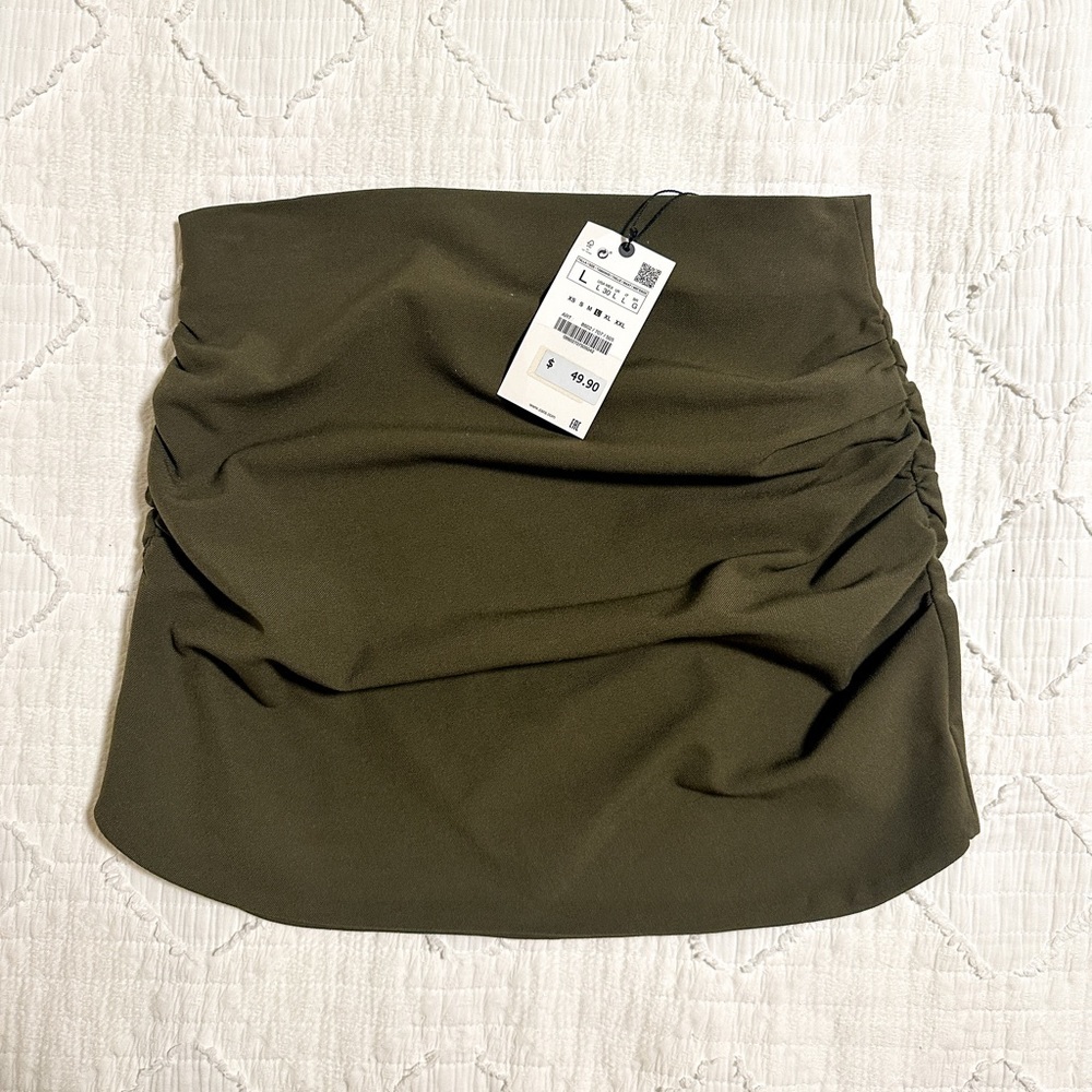 Zara Khaki Pleated Mini Skirt (Army Green) - Picture 4 of 5